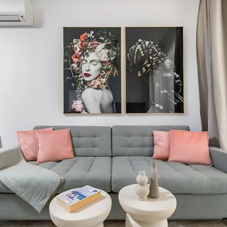 Boutique Soft Tones With Balcony And Secured Garage